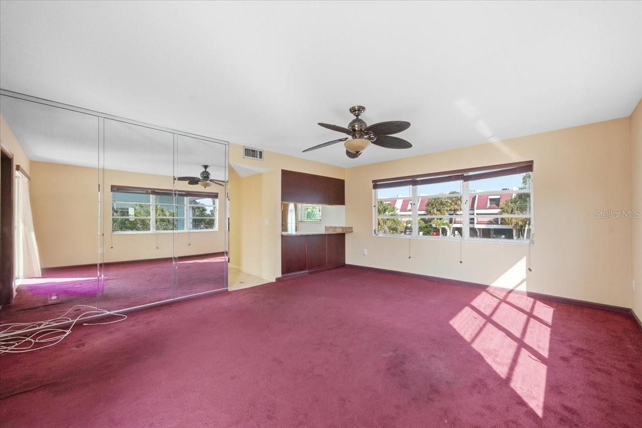 ISLAND VIEW CONDO - Residential