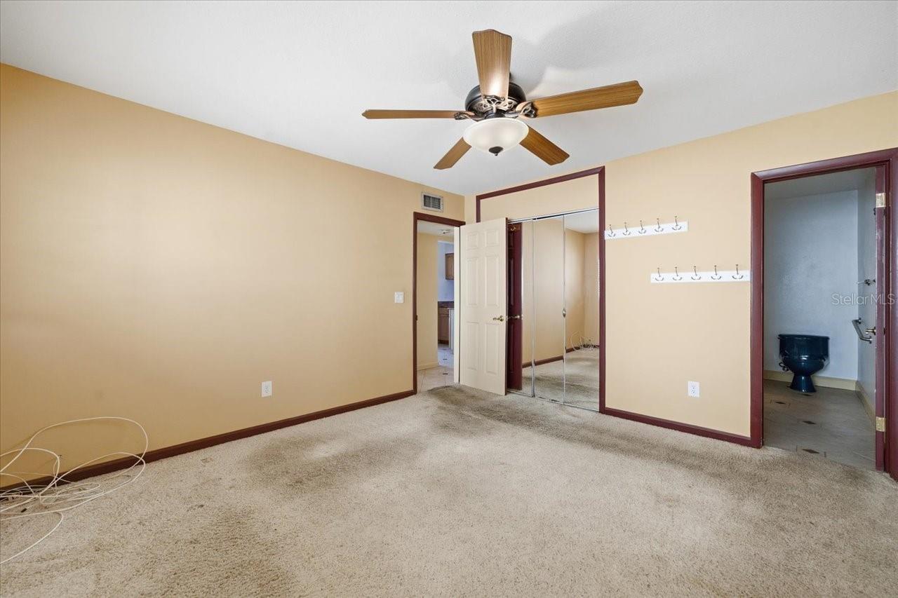 ISLAND VIEW CONDO - Residential