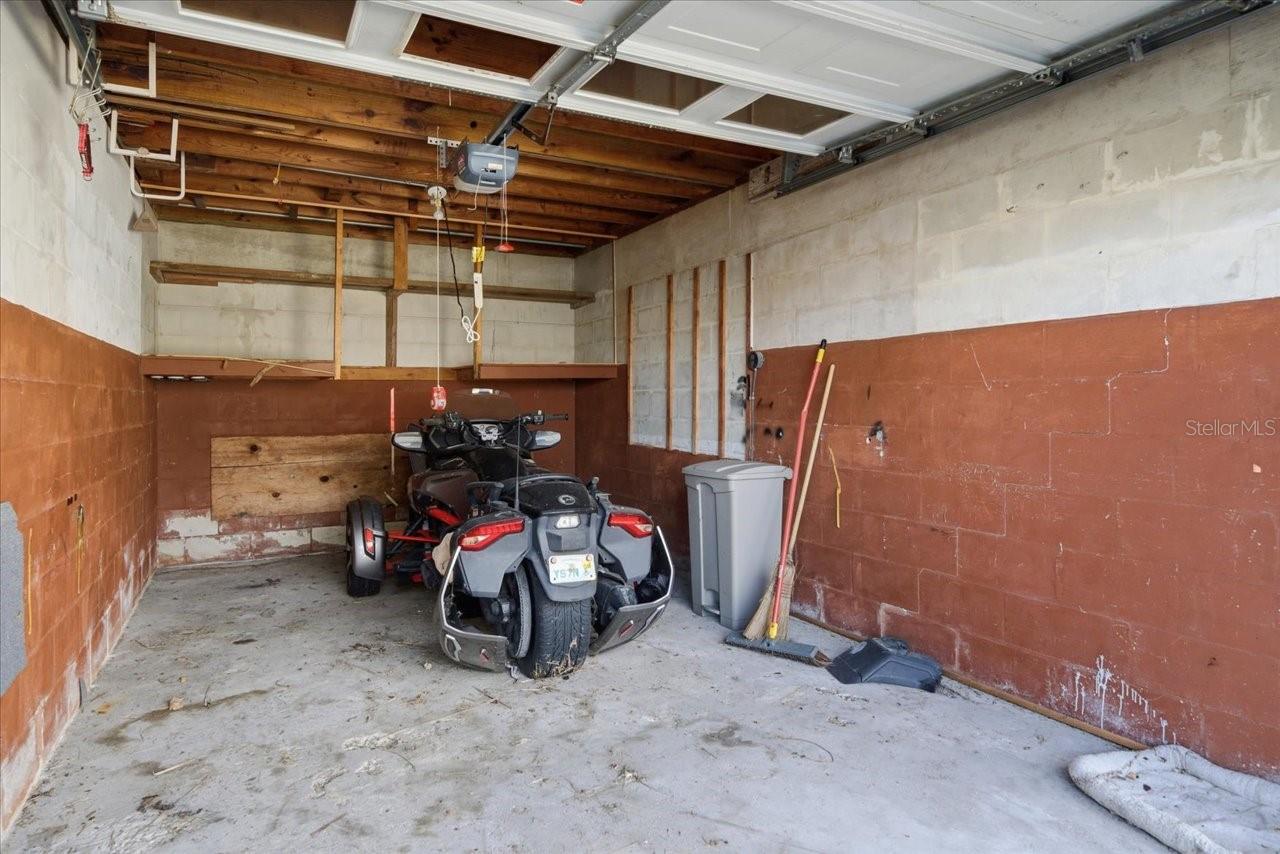 ISLAND VIEW CONDO - Residential