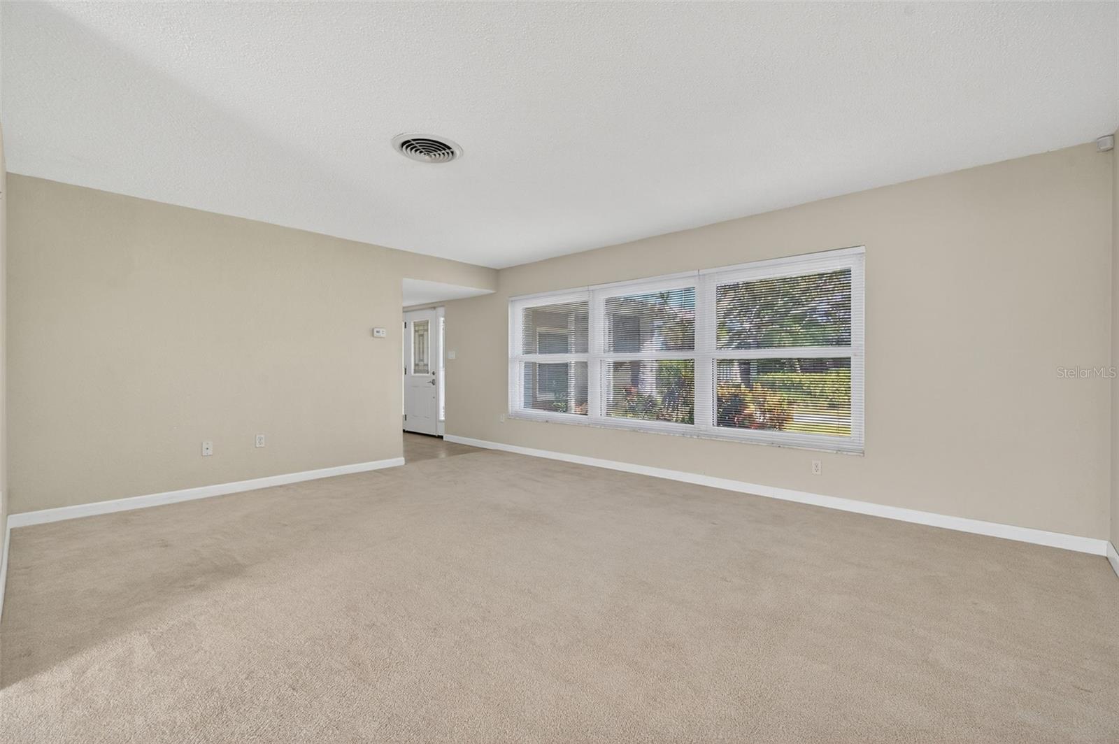 MAXIMO MOORINGS - Residential Lease