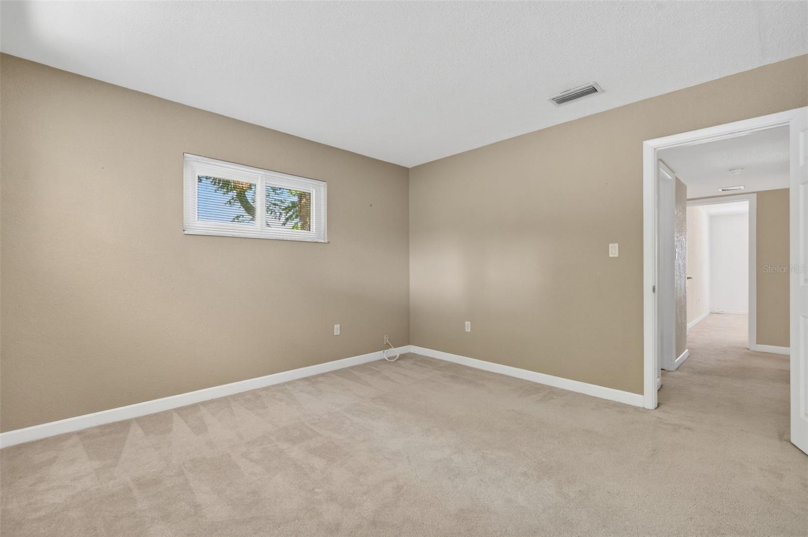 MAXIMO MOORINGS - Residential Lease