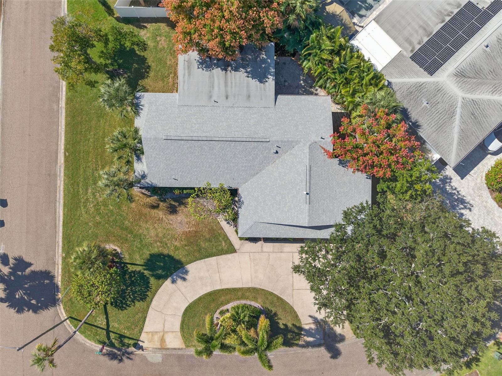 MAXIMO MOORINGS - Residential Lease