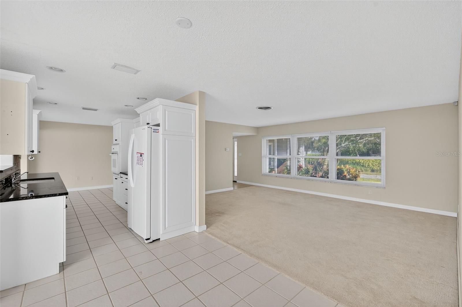 MAXIMO MOORINGS - Residential Lease