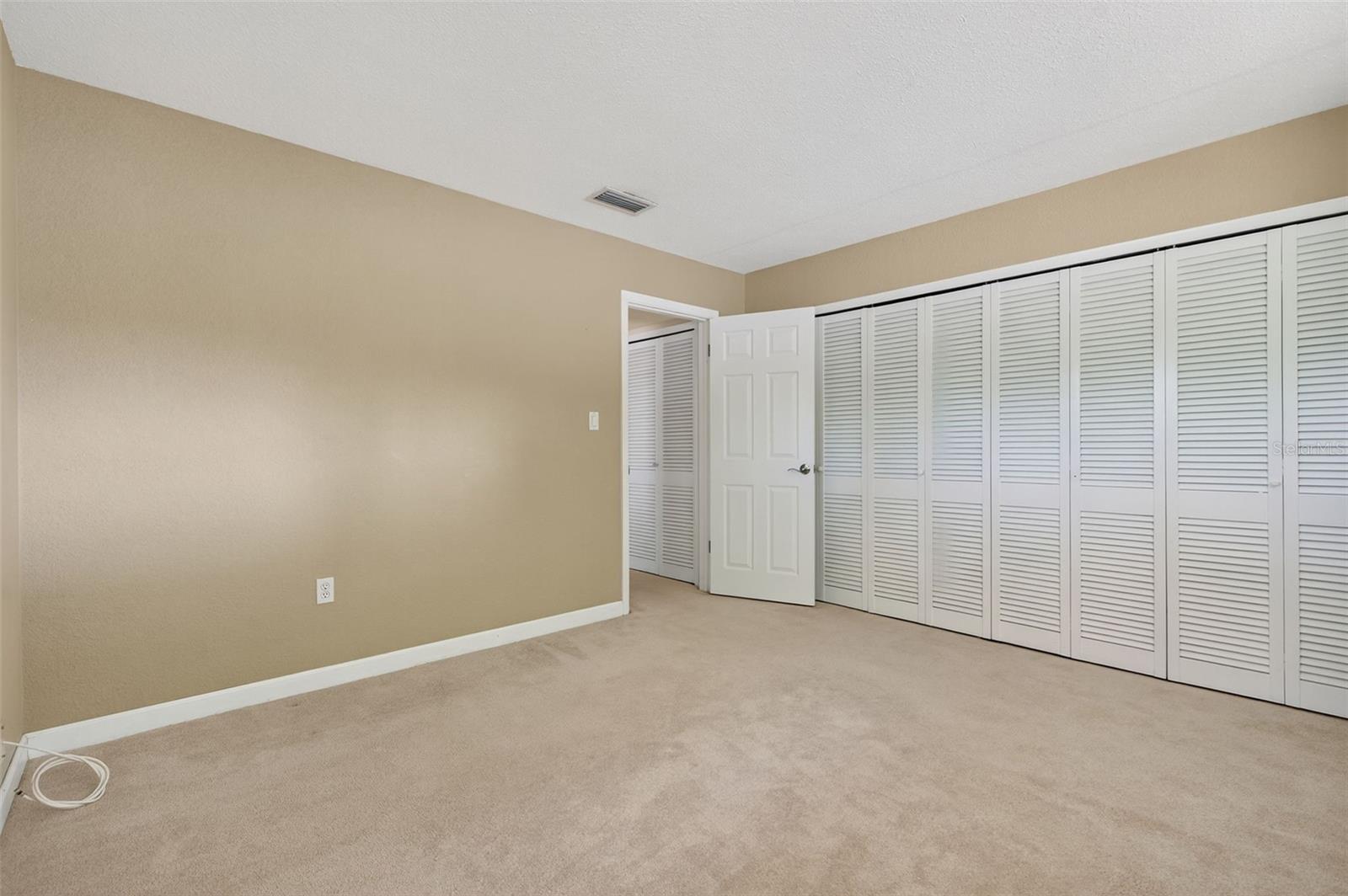 MAXIMO MOORINGS - Residential Lease