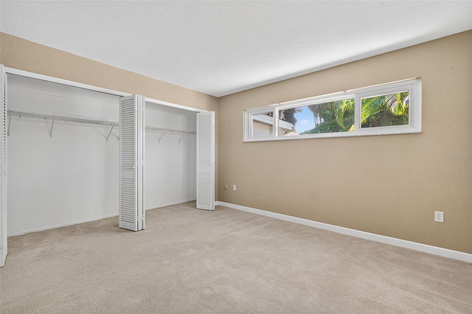 MAXIMO MOORINGS - Residential Lease