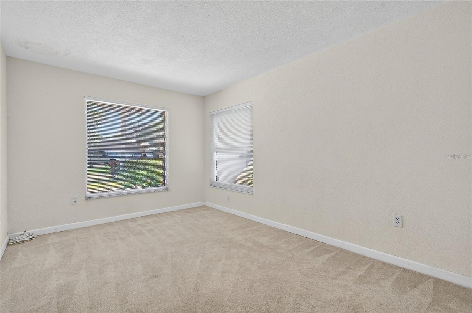 MAXIMO MOORINGS - Residential Lease