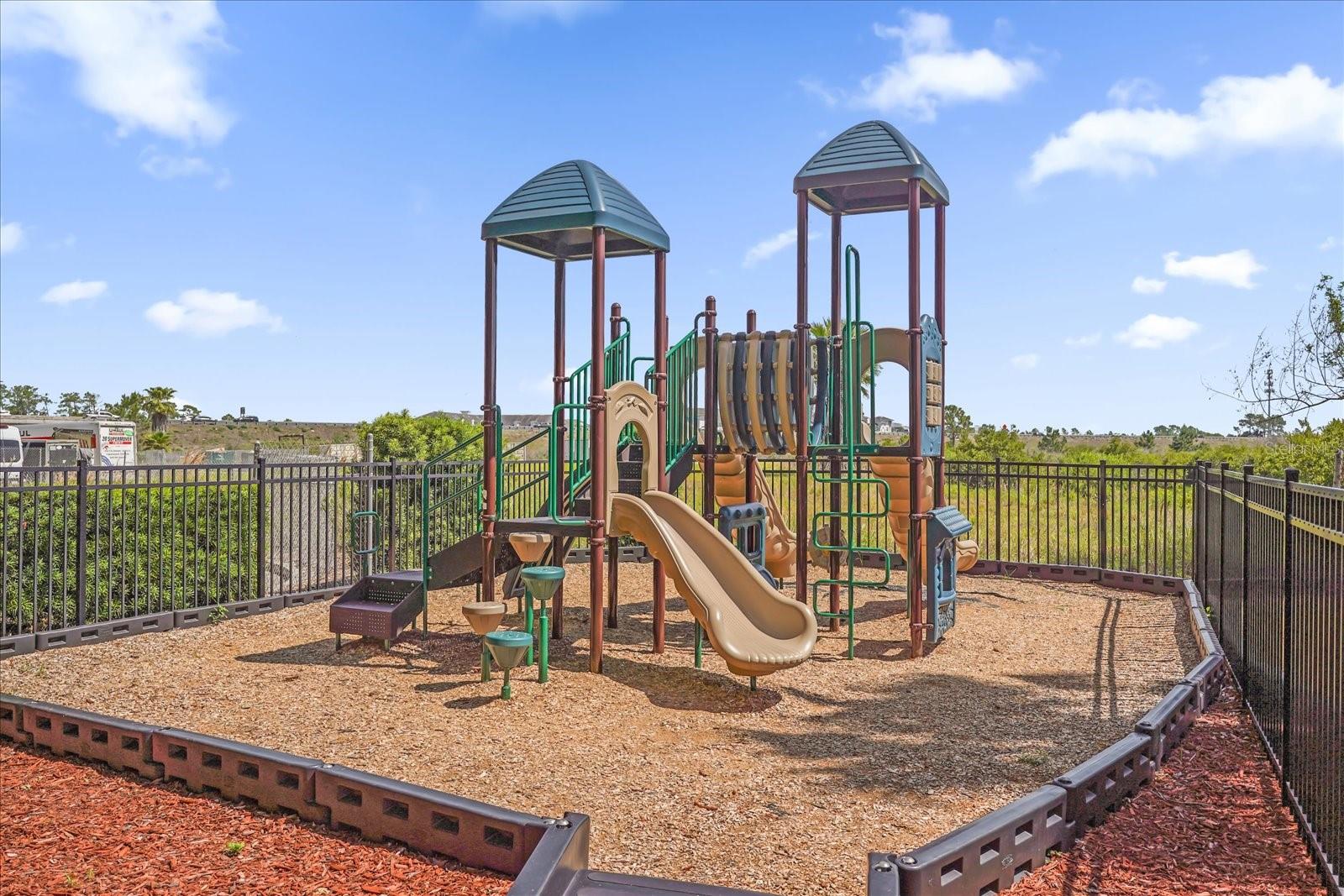 LAKE BUENA VISTA RESIDENCE VILLAGE II - Residential
