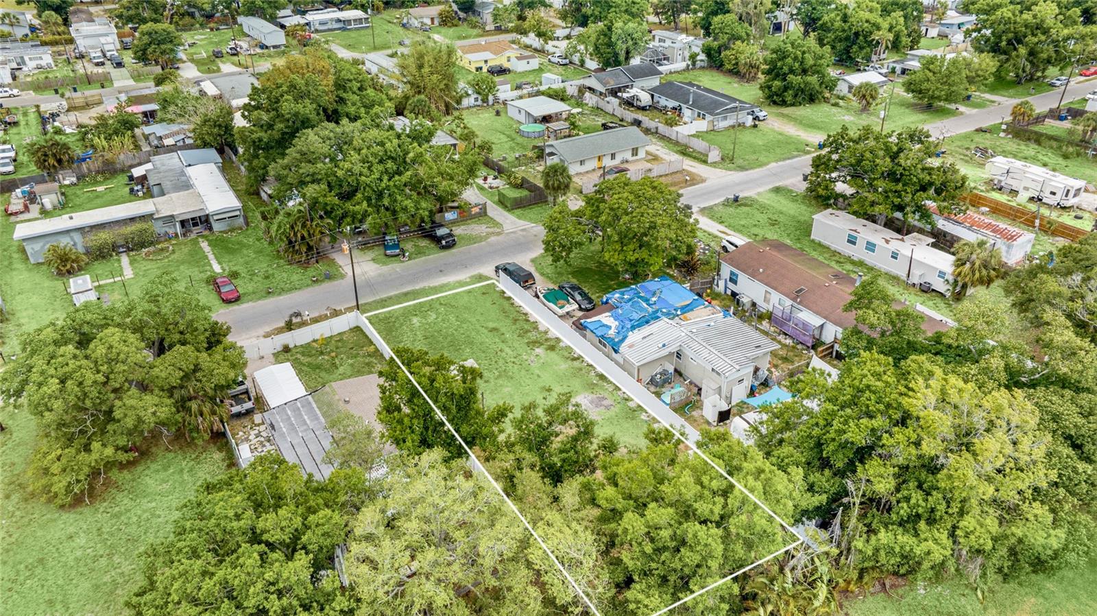 4961 VICTORIA AVENUE