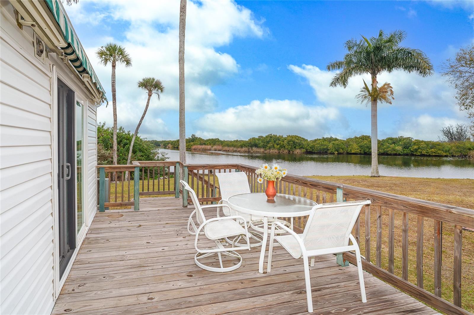 LAZY LAGOON MOB HME PARK COOP - Residential