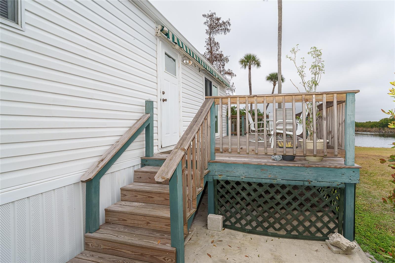 LAZY LAGOON MOB HME PARK COOP - Residential