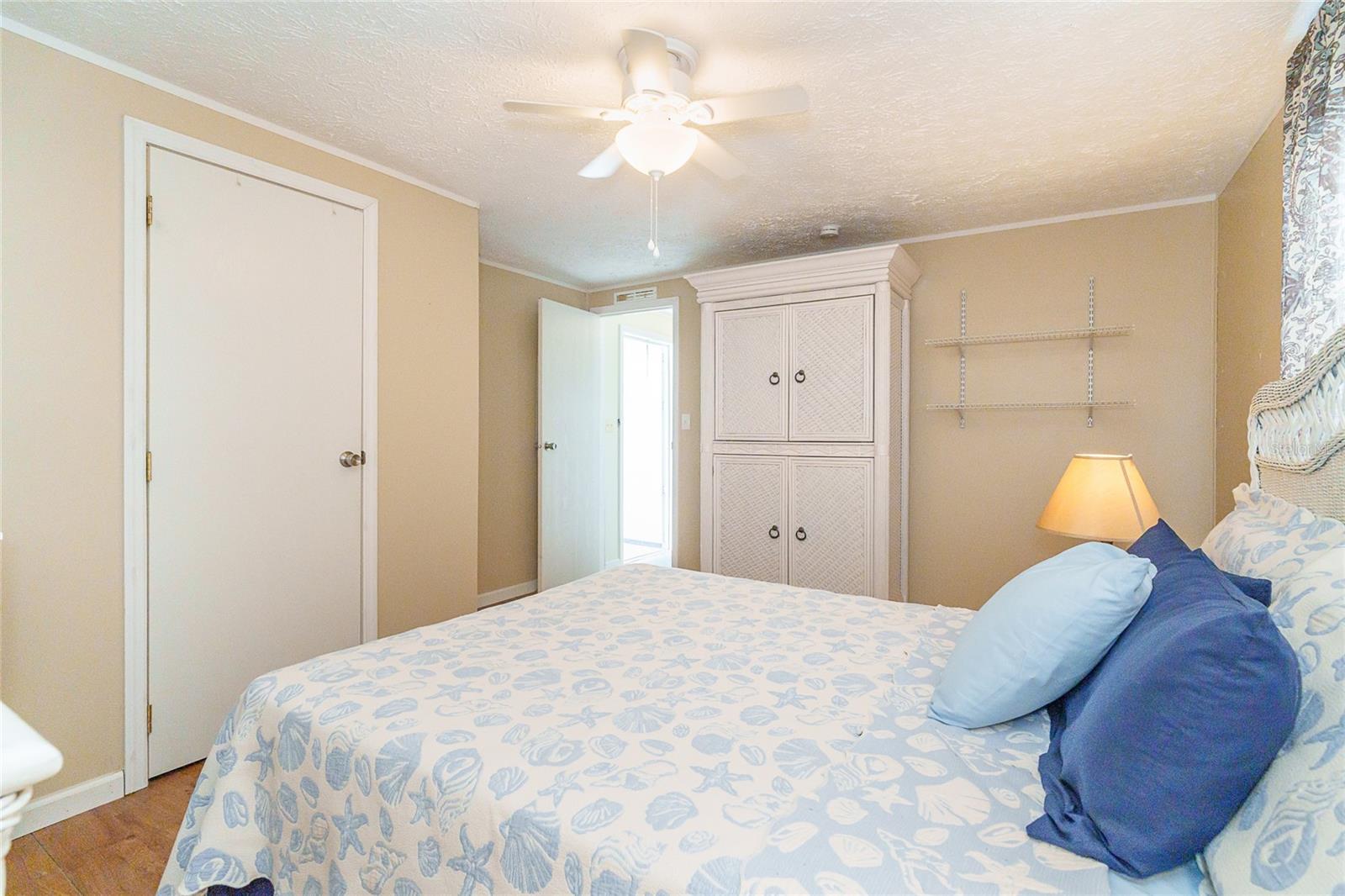 LAZY LAGOON MOB HME PARK COOP - Residential