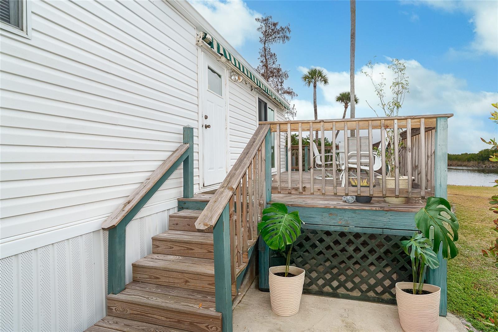 LAZY LAGOON MOB HME PARK COOP - Residential