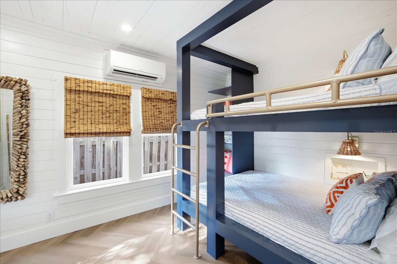 ILEXHURST - Residential