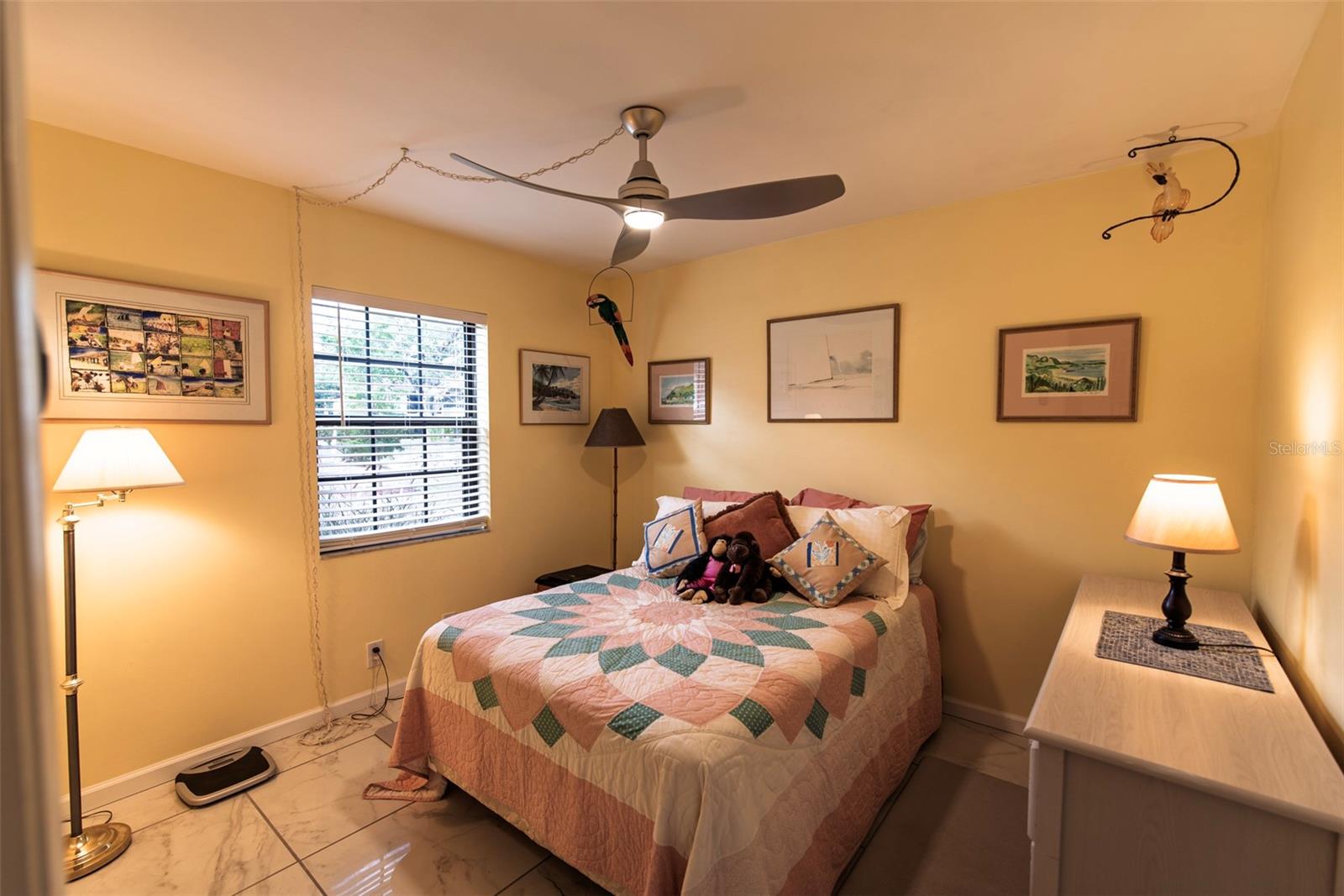 OAKS 04 - Residential