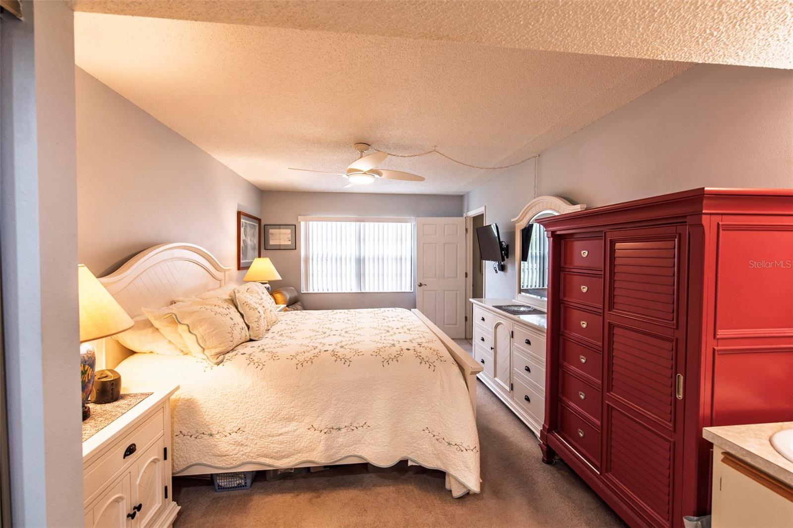 OAKS 04 - Residential