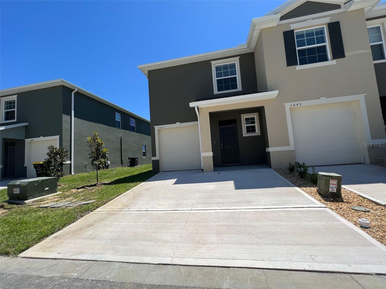 Enjoy Corner-Unit Townhouse with Golf Course Views –Davenport Location 3-bedroom, 2.5-bathroom corner townhouse located in a secure gated community in the heart of Davenport. This property offers stunning golf course views, a bright and open floor plan, and the perfect blend of comfort, style, and low-maintenance living. Enjoy peaceful surroundings with green walking trails, ideal for relaxation and outdoor activities. The home’s prime location places you just minutes from Posner Shopping Center, major highways (I-4, US-27), and restaurants. This property presents a fantastic investment opportunity or the perfect primary home.