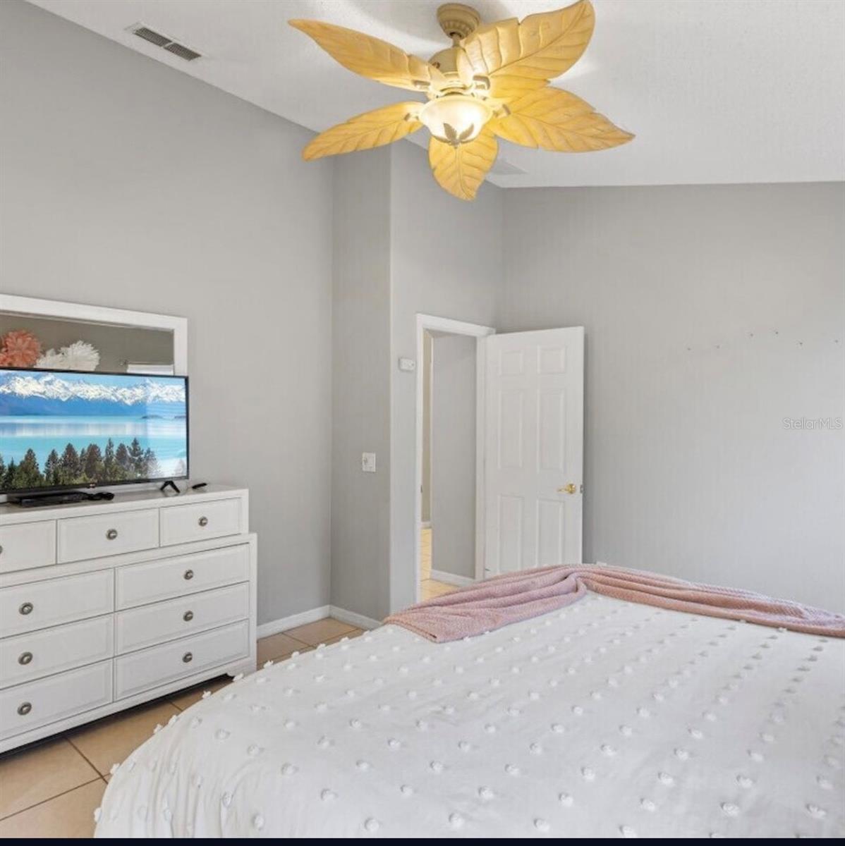 2567 ONEIDA LOOP