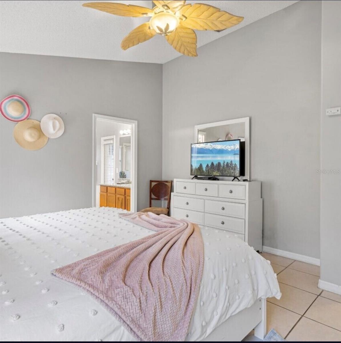 2567 ONEIDA LOOP