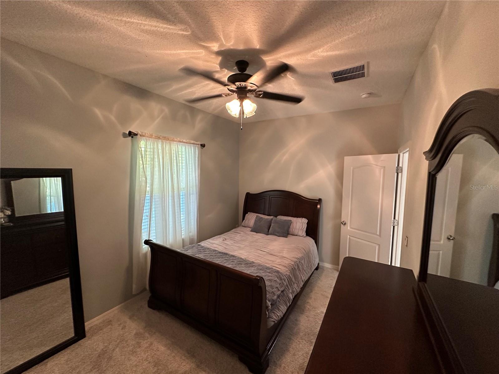 OAKHURST REV POR - Residential