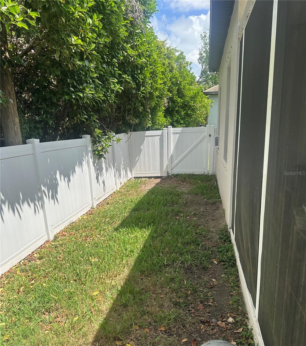 OAKHURST REV POR - Residential