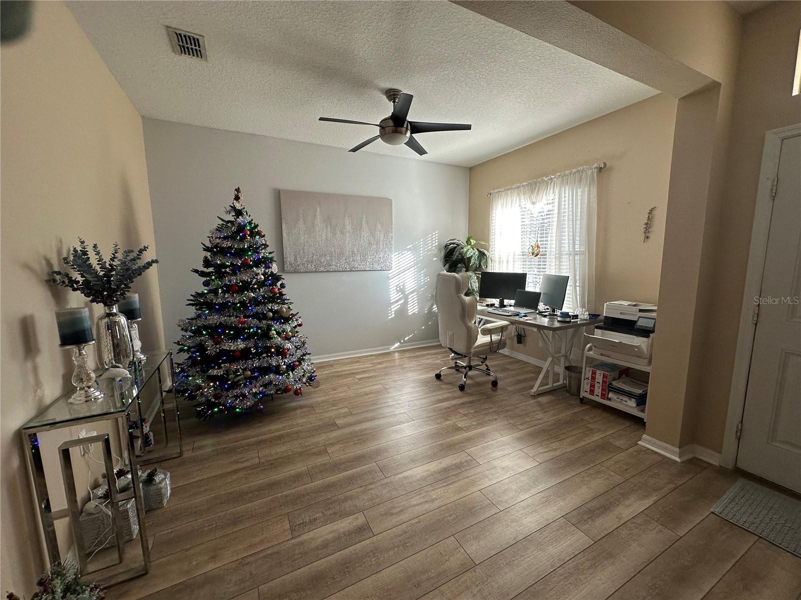 OAKHURST REV POR - Residential