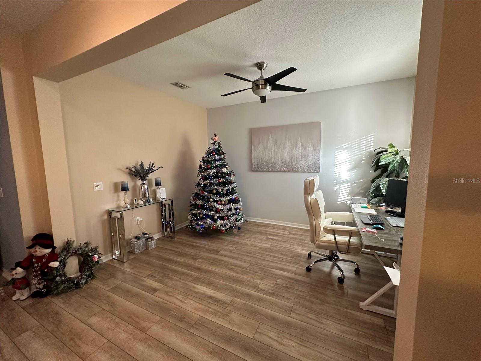 OAKHURST REV POR - Residential