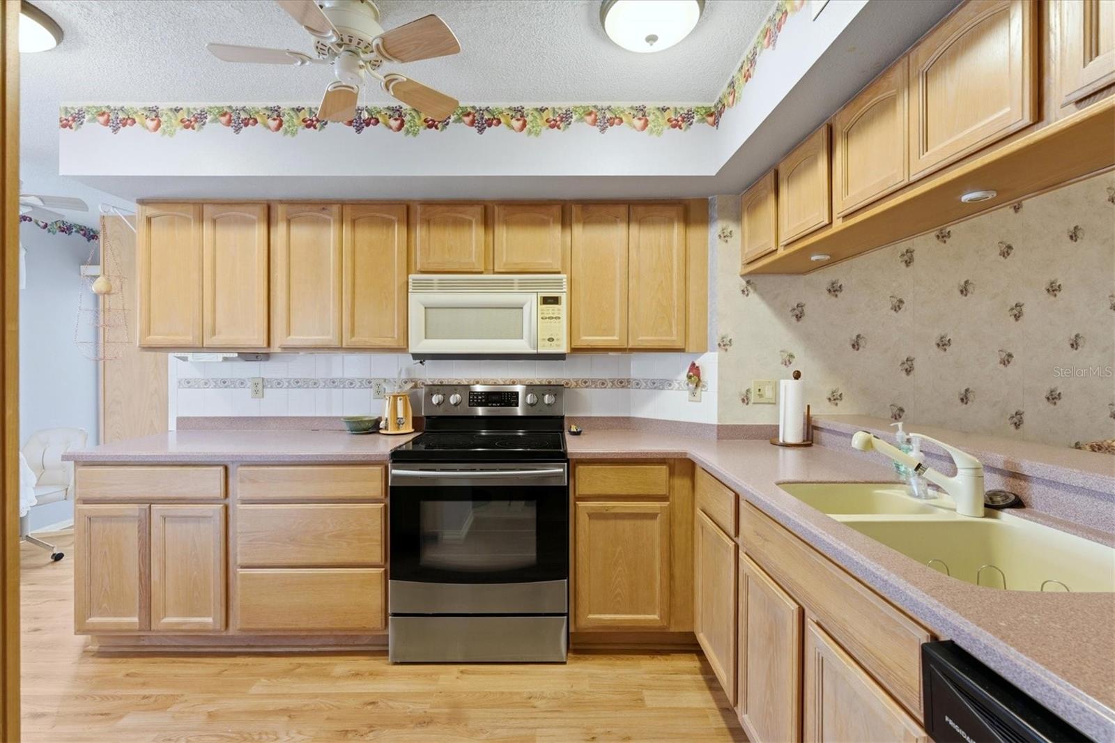 COUNTRY VILLAGE SEC 6 - Residential