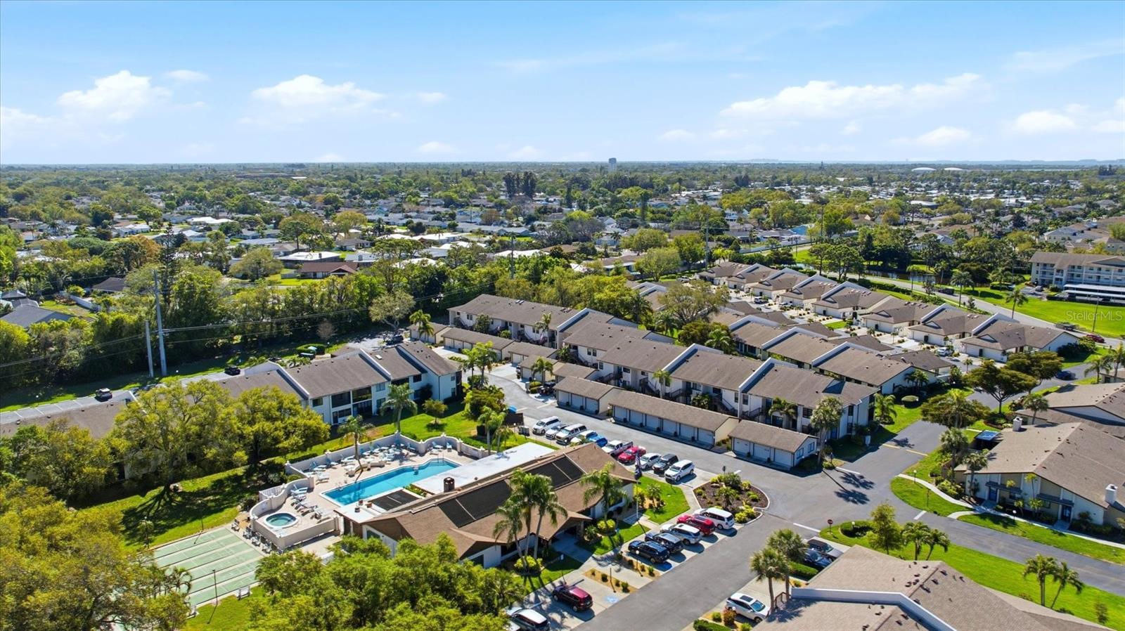 COUNTRY VILLAGE SEC 6 - Residential