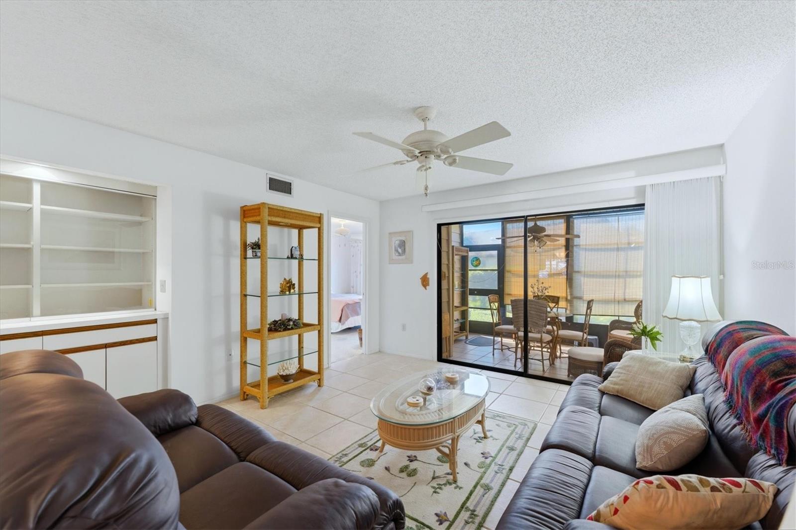 COUNTRY VILLAGE SEC 6 - Residential