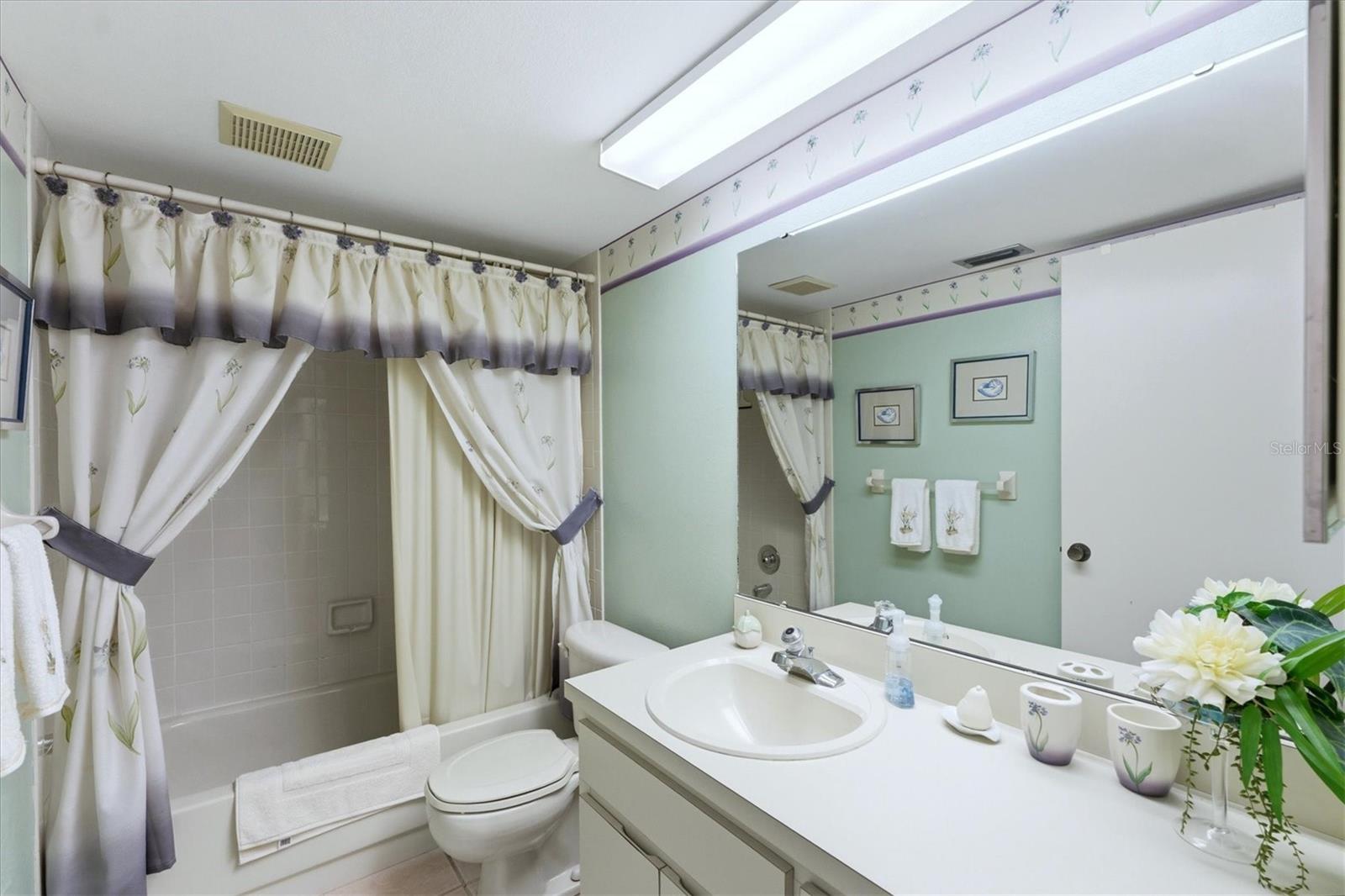 COUNTRY VILLAGE SEC 6 - Residential