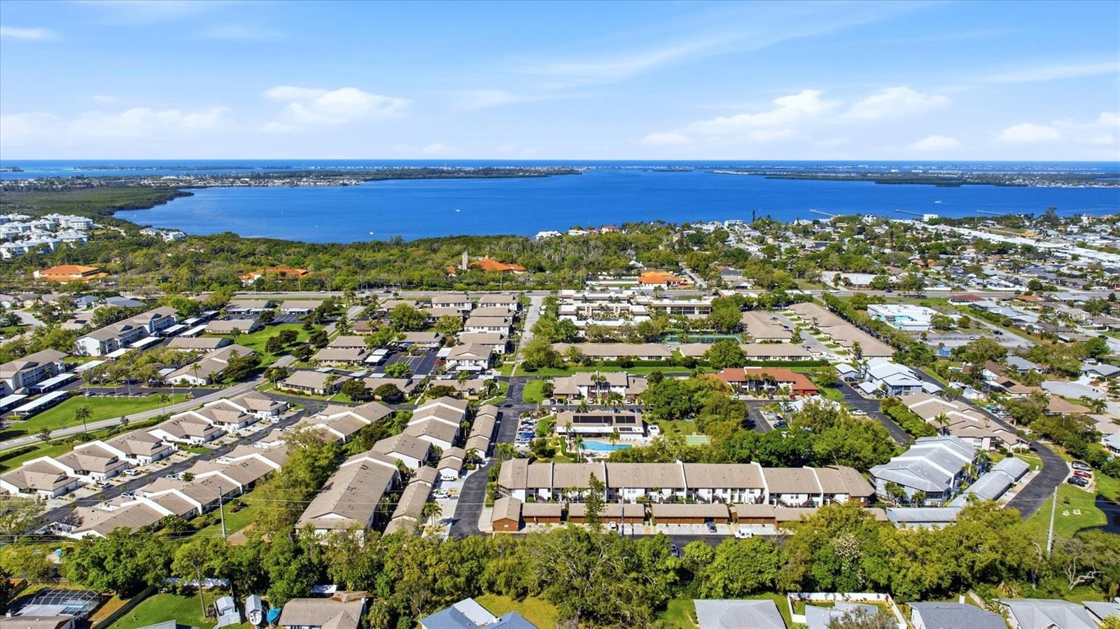 COUNTRY VILLAGE SEC 6 - Residential