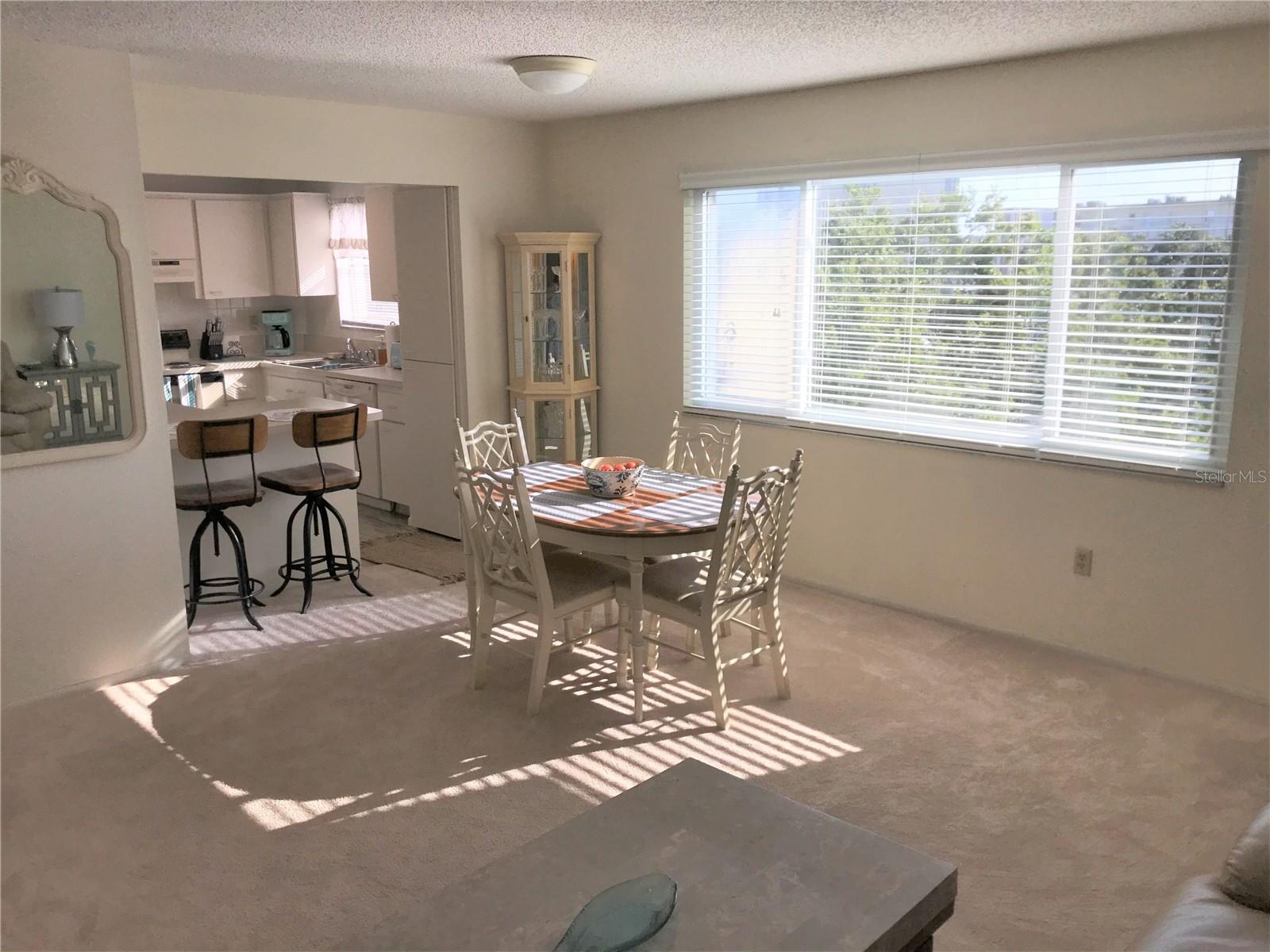 IRONWOOD EIGHTH CONDO OR676/623 - Residential Lease