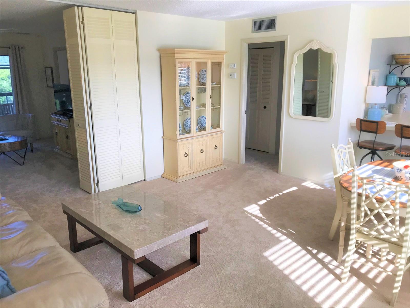 IRONWOOD EIGHTH CONDO OR676/623 - Residential Lease