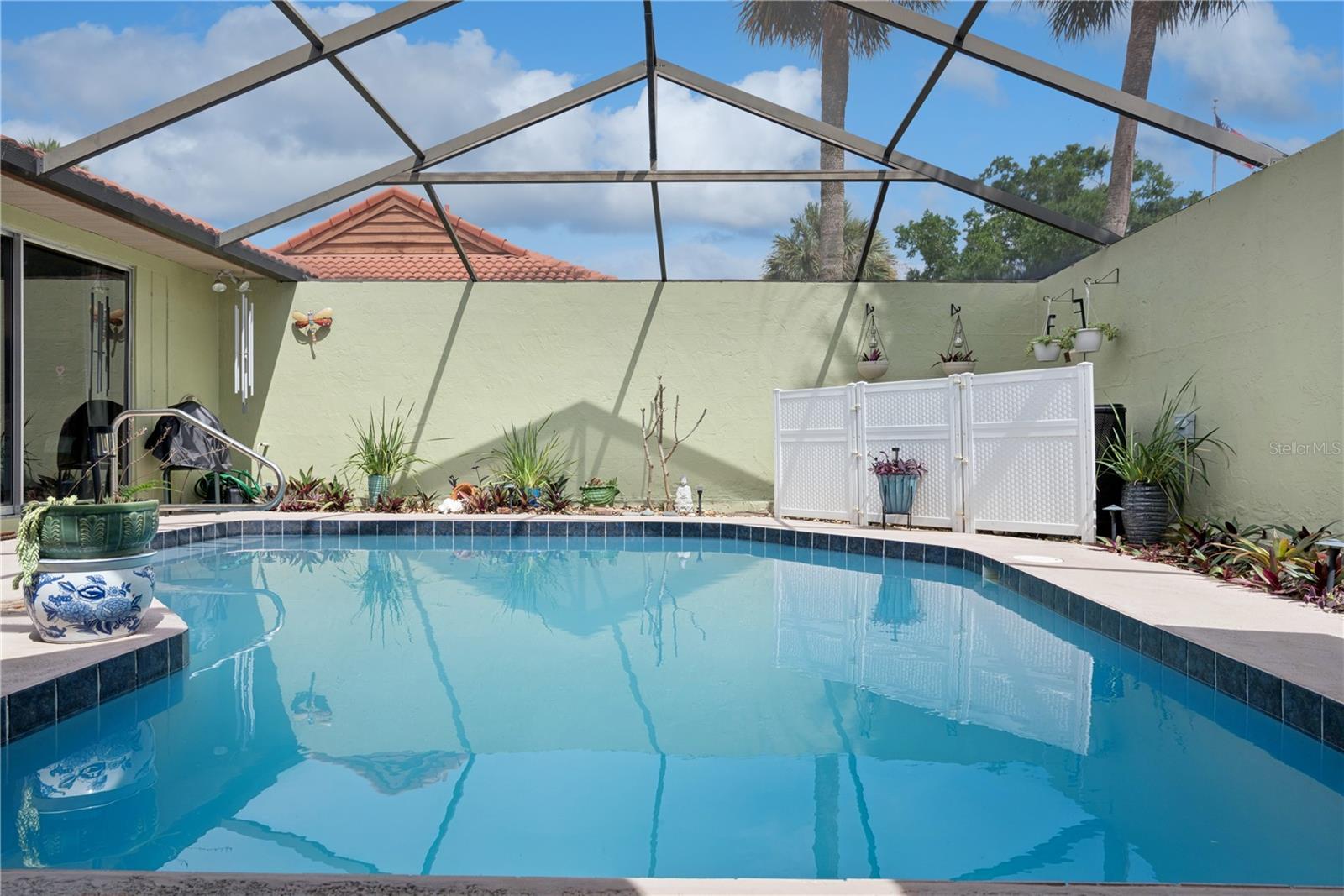 ISLAND CLUB AT ROSEMONT CONDO PH 05 - Residential