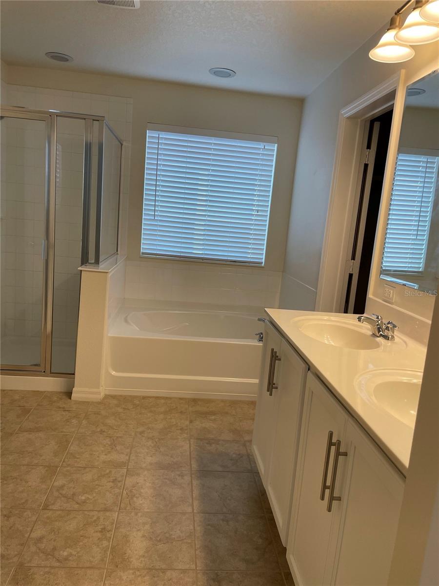 SUMMERLAKE PD PH 1 B - Residential Lease