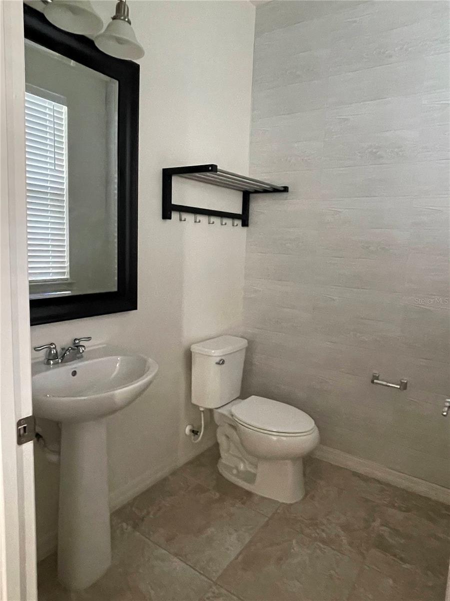 SUMMERLAKE PD PH 1 B - Residential Lease