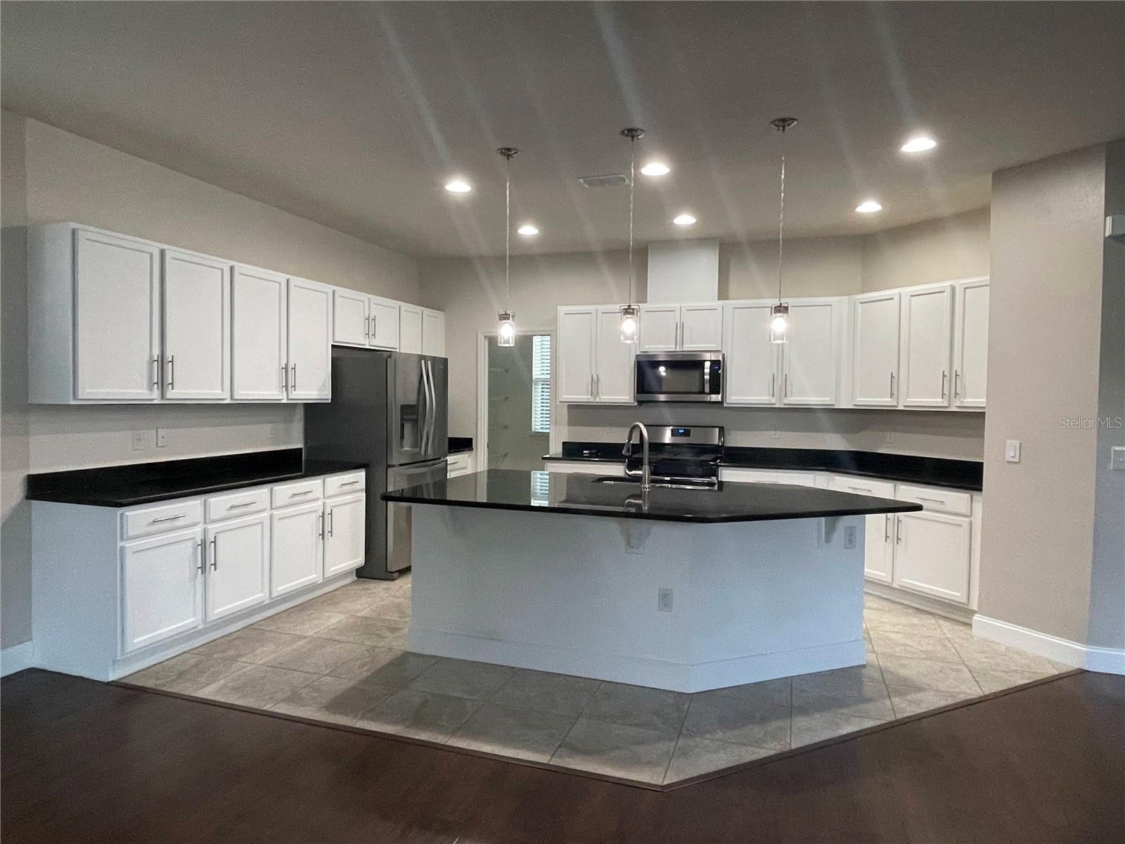 SUMMERLAKE PD PH 1 B - Residential Lease