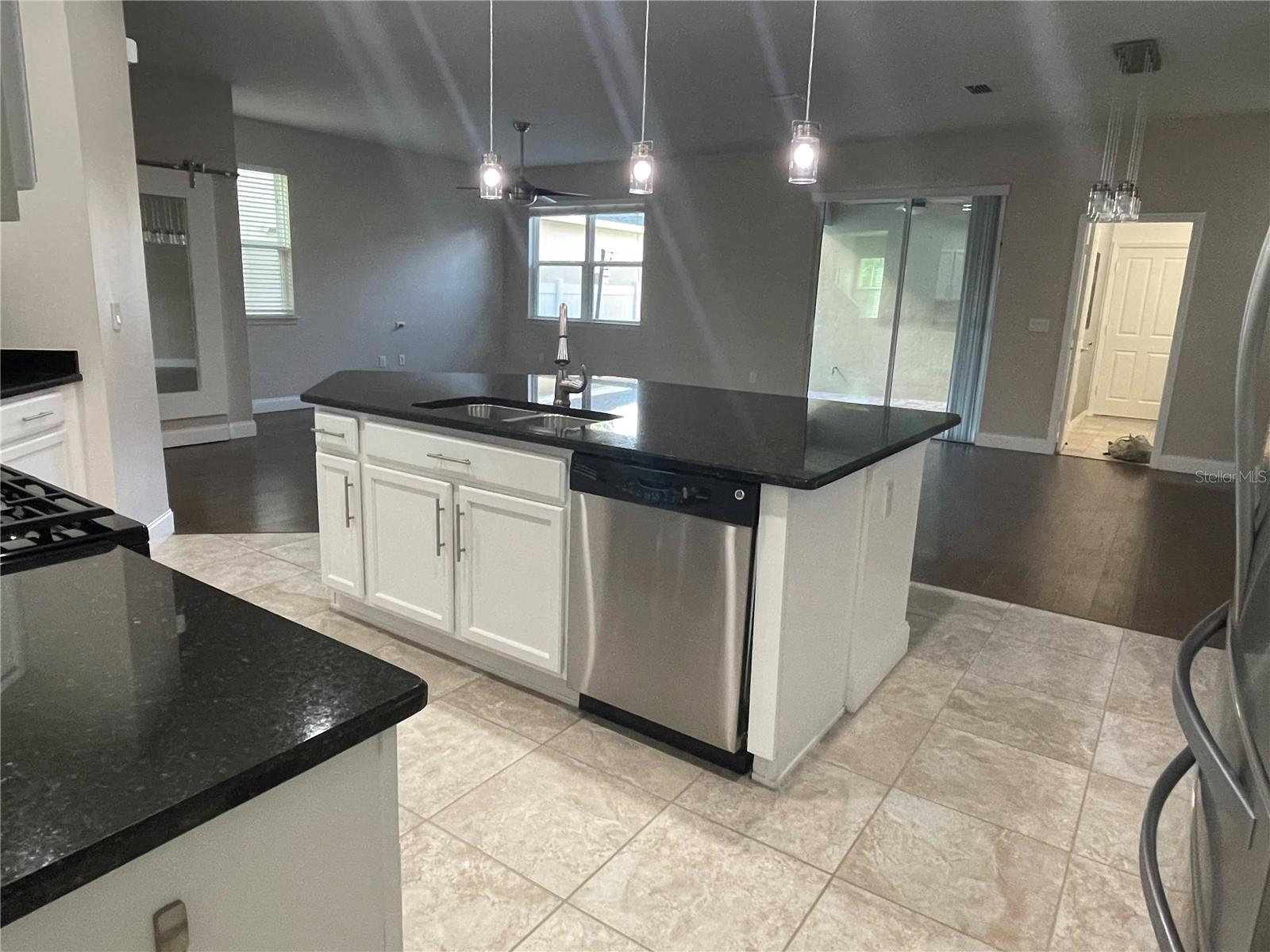 SUMMERLAKE PD PH 1 B - Residential Lease