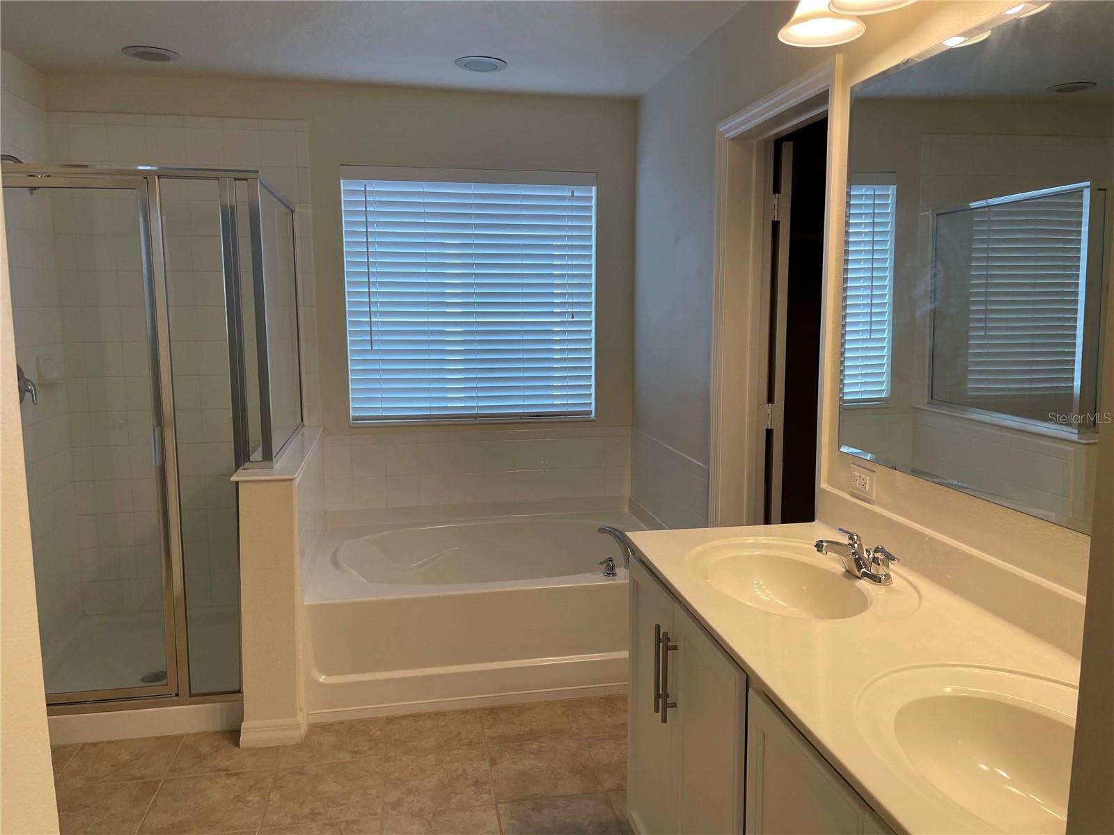 SUMMERLAKE PD PH 1 B - Residential Lease