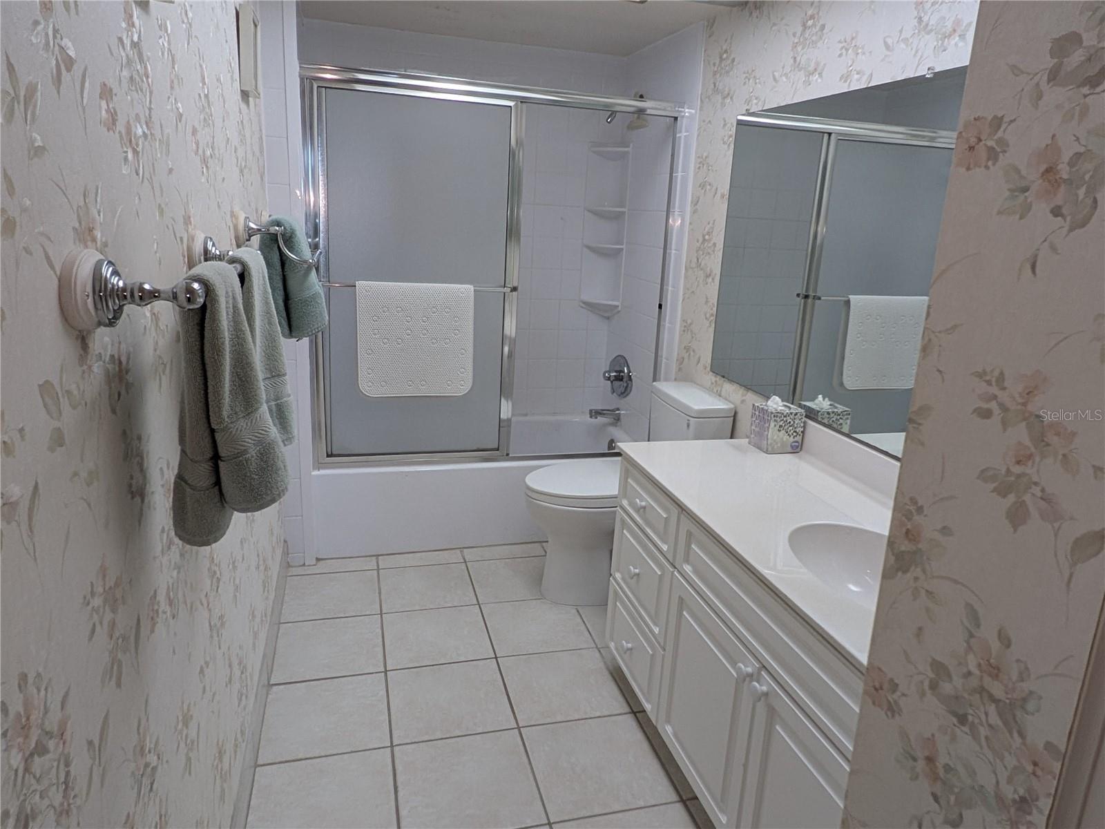 HERITAGE HOUSE THE CONDO - Residential Lease