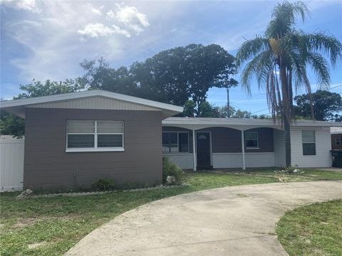 A home in LARGO