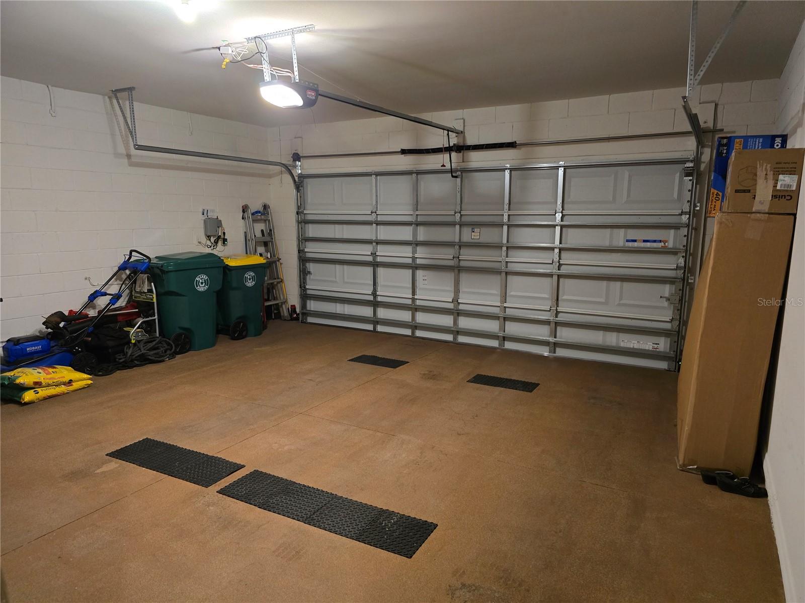 VICTORIA OAKS PH C - Residential