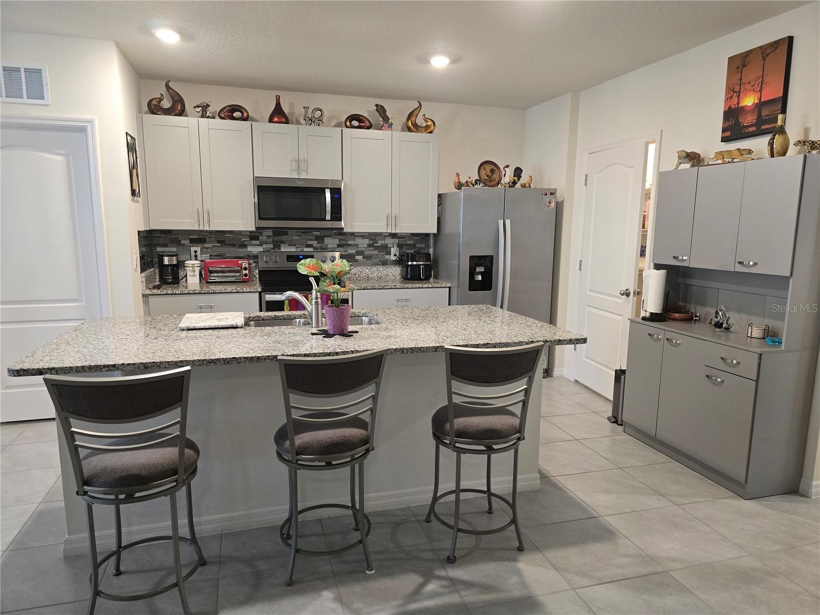 VICTORIA OAKS PH C - Residential