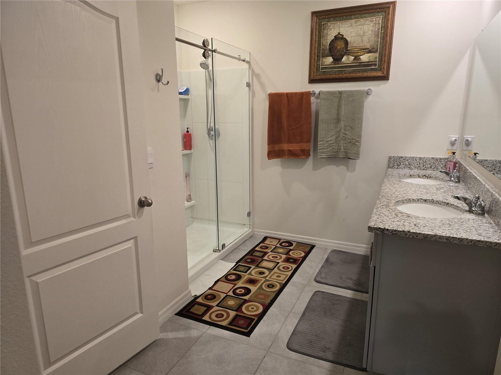 VICTORIA OAKS PH C - Residential