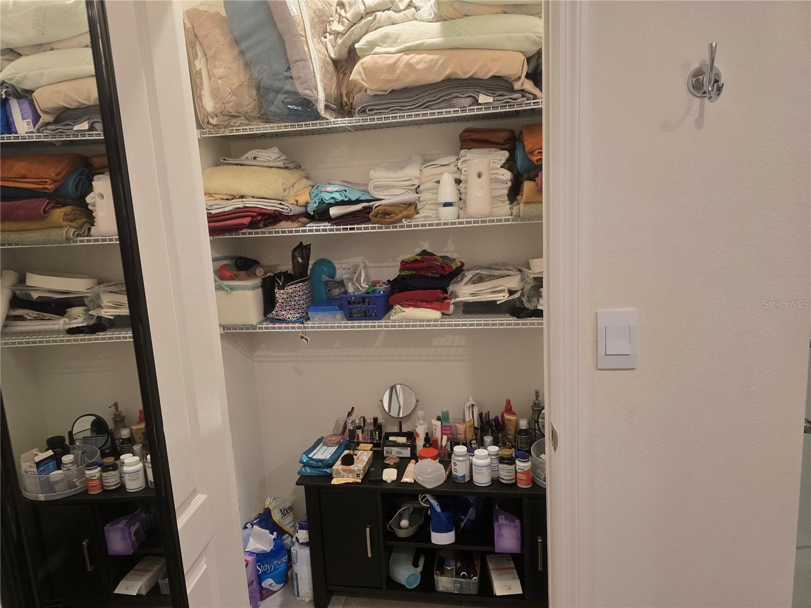 VICTORIA OAKS PH C - Residential