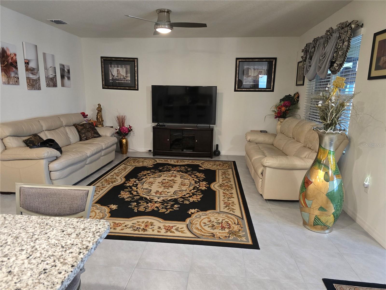 VICTORIA OAKS PH C - Residential