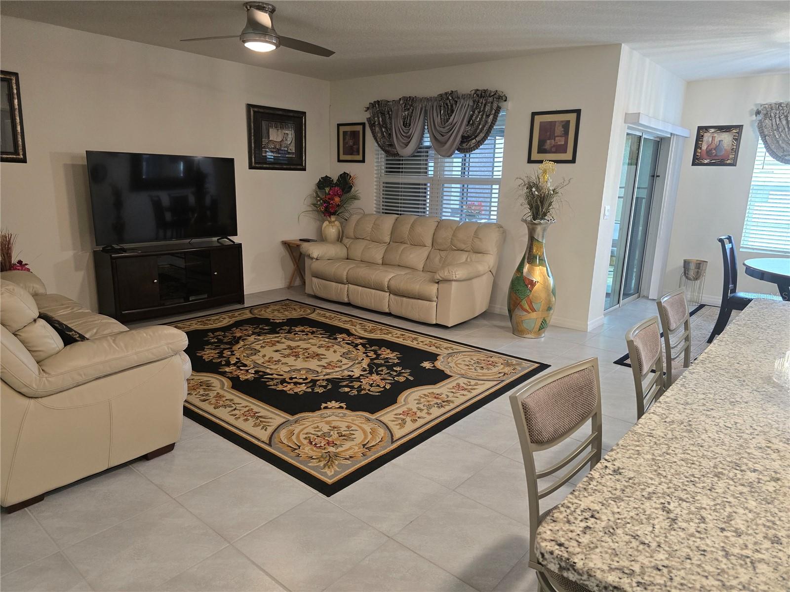 VICTORIA OAKS PH C - Residential