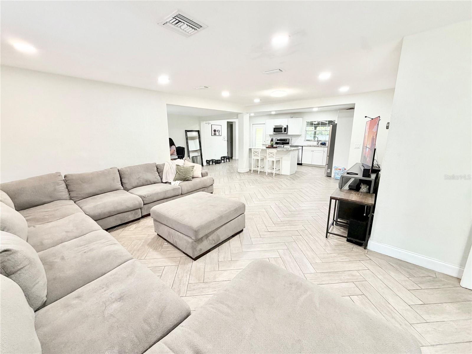 AZALEA REP - Residential