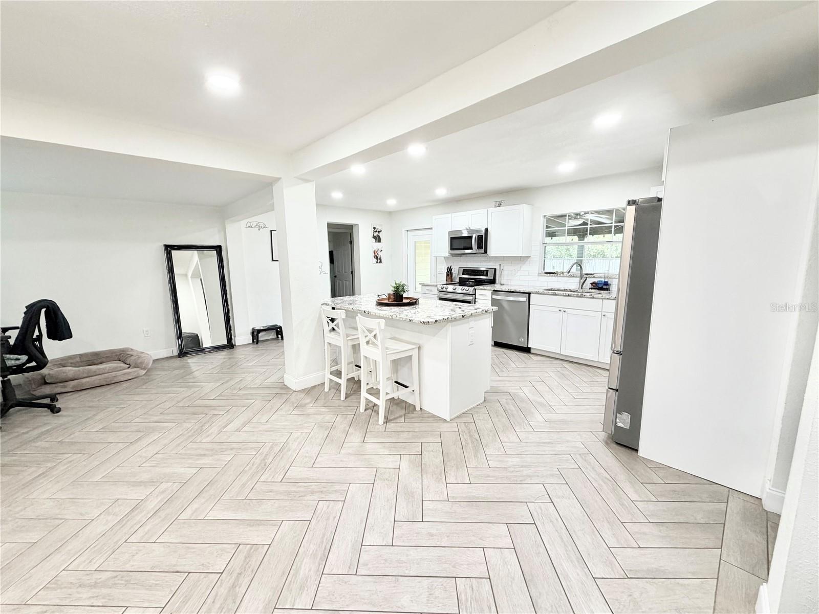 AZALEA REP - Residential