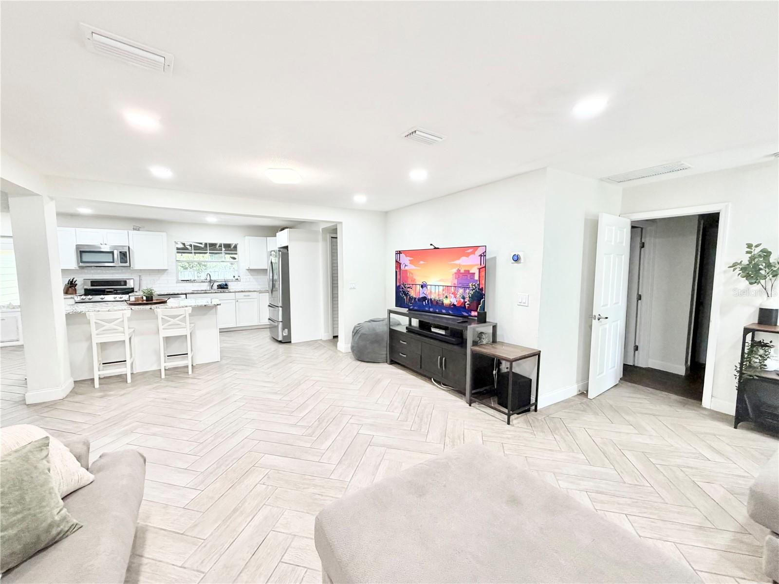 AZALEA REP - Residential